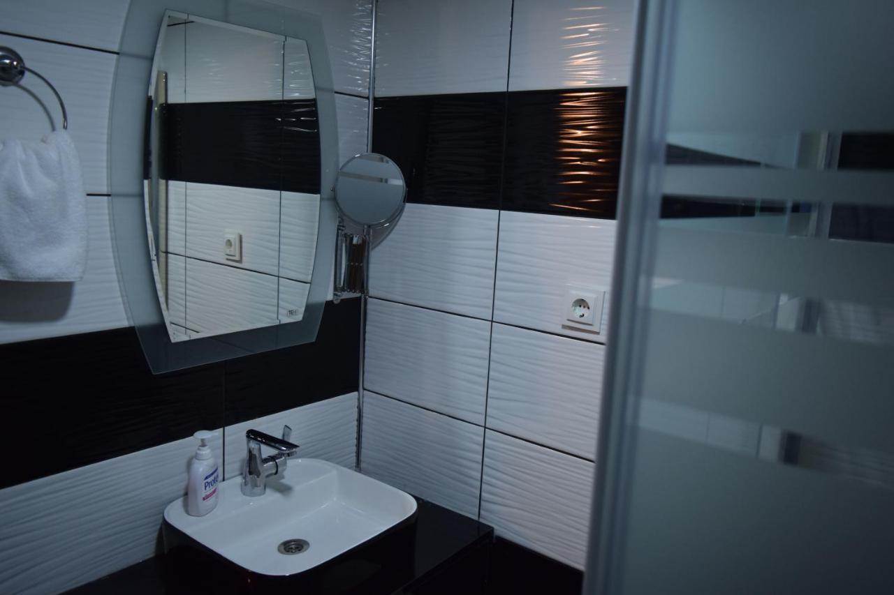 Mars Otel Αρτβίν Εξωτερικό φωτογραφία